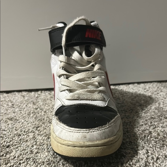 Nike High-Tops - Picture 4 of 5